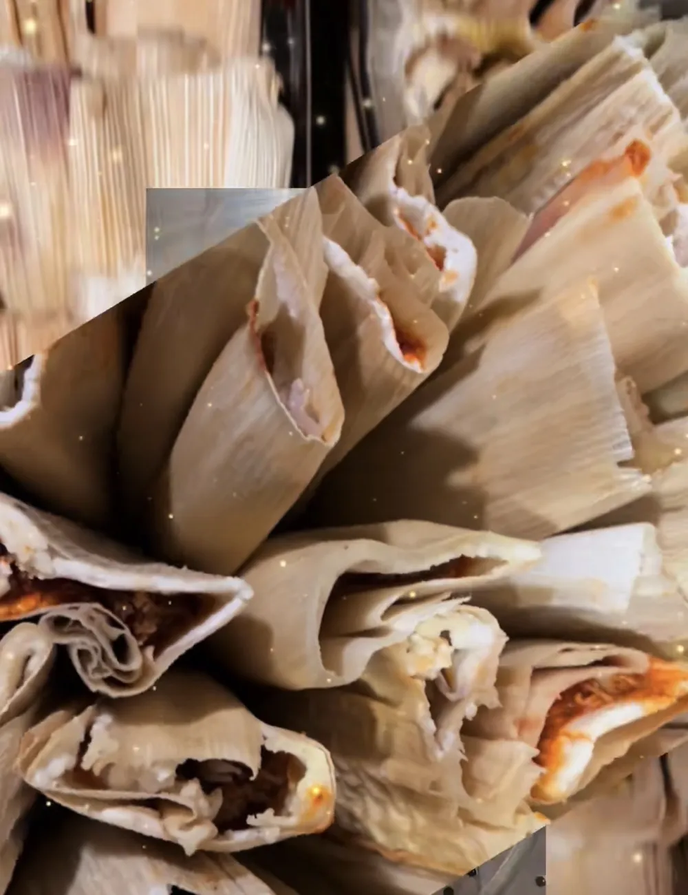 Tamales envueltos en hojas de maíz